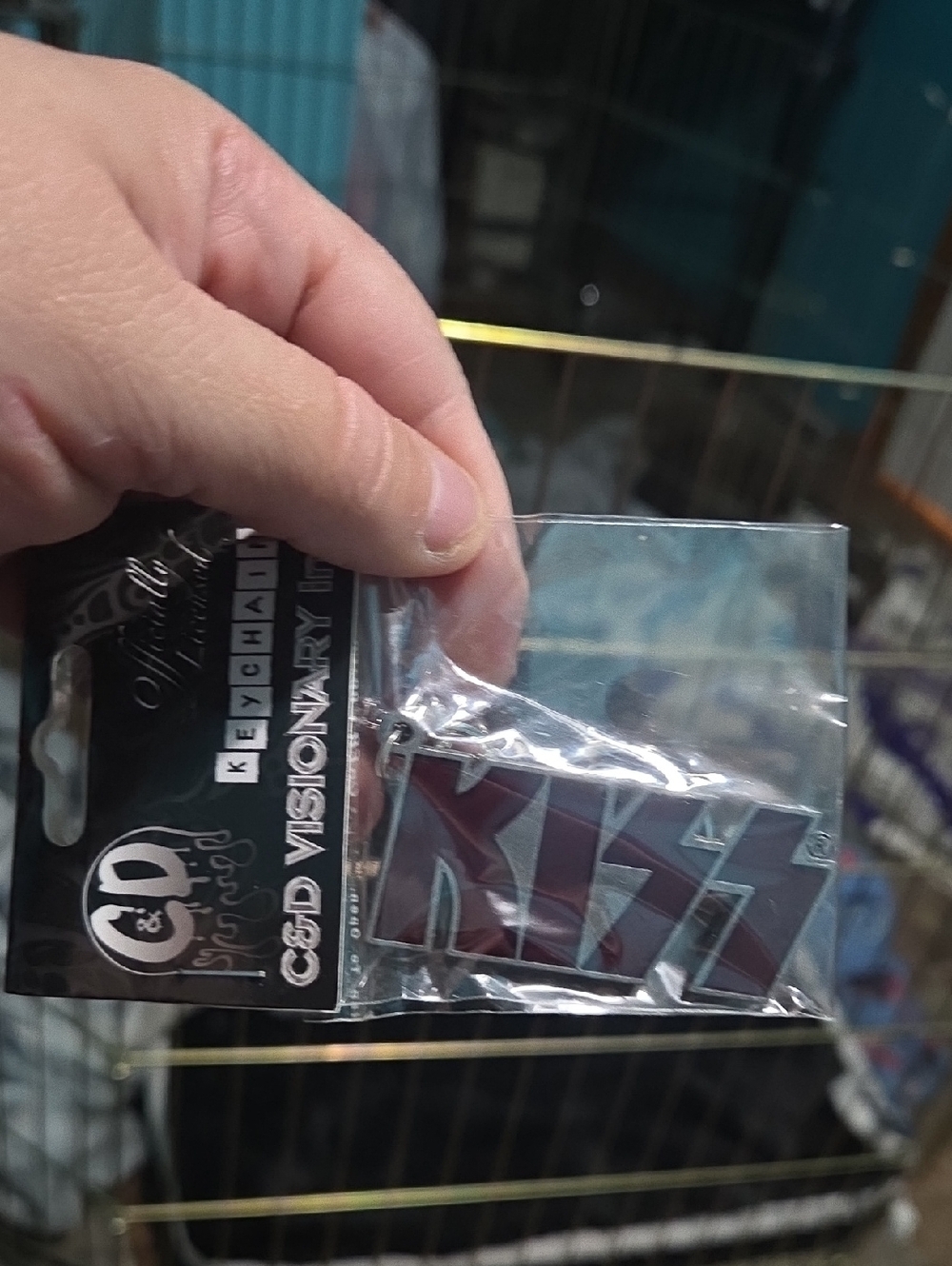 Kiss Metal Logo Keychain - Black and Red